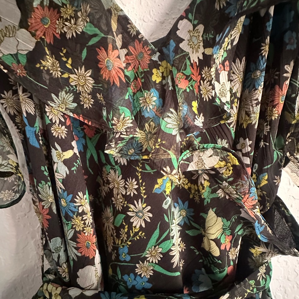Kendall & Kylie Floral Dress - Picture 7 of 8
